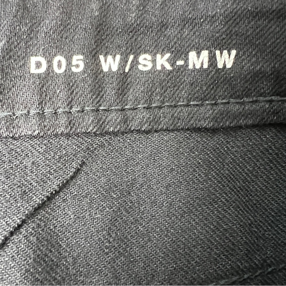SAINT LAURENT Paris Coated Black Skinny Jeans 29 Made in Japan Luxe Rock Chic - Picture 9 of 15